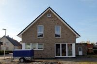 Haustyp Mittelrhein, Kleines aber feines Einfamilienhaus mit 100qm Wohnfläche in NRW, Erdwärmepumpe, Eckfenster, Fußbodenheizung