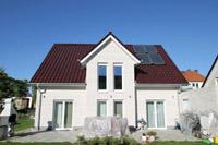 Haustyp Herne, Einfamilienhaus mit Einliegerwohnung, Effizienzhaus Bauweise, Solaranlage für Heizung und Warmwasser