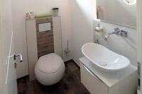 Gäste-WC, Gäste Bad, WC im Neubau Massivhaus - zwo ARCHITEKTEN